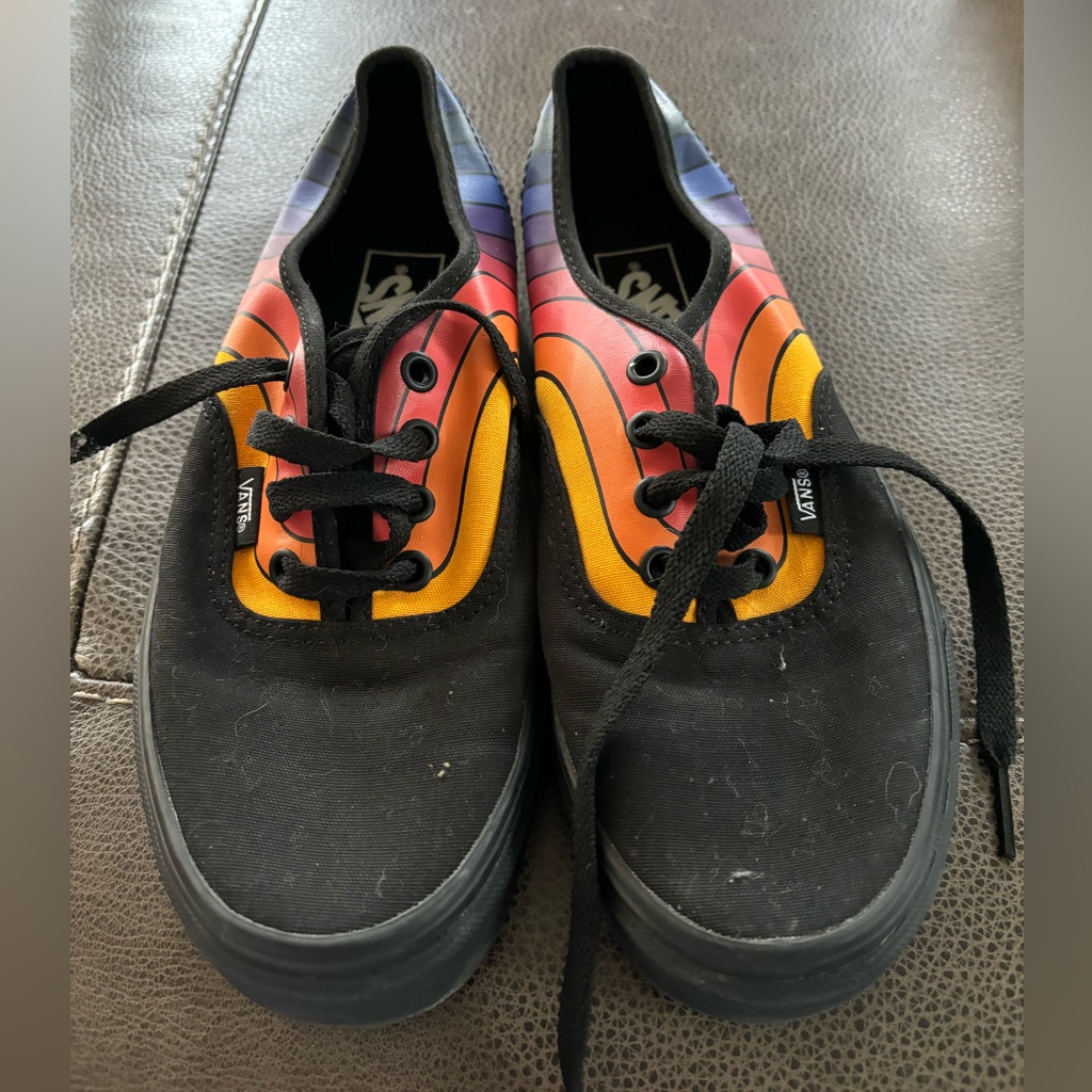 Men’s Size 6 Retro Vans